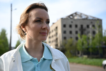 Мария Львова-Белова впервые вручила нагрудный знак «Защитник семьи и детей» бойцам в Донецкой Народной Республике