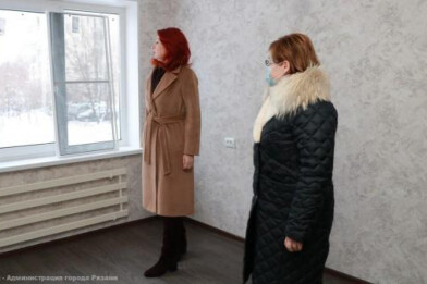 Детский омбудсмен и глава администрации г.Рязани посмотрели квартиры для детей-сирот в Московском районе