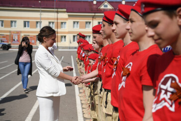 Детский омбудсмен Анна Кузнецова дала старт третьему детскому фестивалю «Письмо солдату»