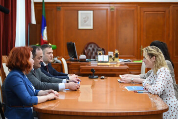 Мария Львова-Белова побывала в Дагестане и узнала, чем федеральный центр может помочь НКО