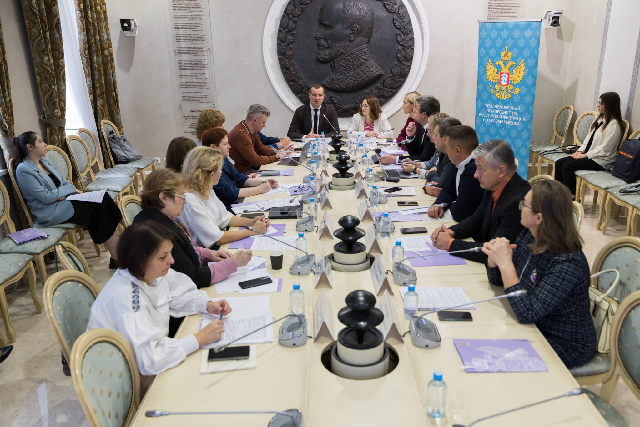 Эксперты обсудили вопросы профилактики наркомании среди несовершеннолетних