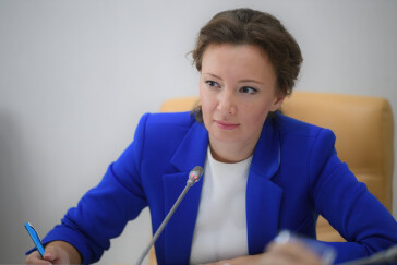 Анна Кузнецова поддержала инициативу комиссии Минздрава РФ включить «Спинразу» в перечень жизненно важных препаратов