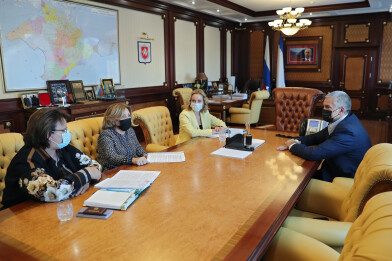 Мария Львова-Белова и Сергей Аксенов обсудили развитие инклюзивного туризма в Крыму