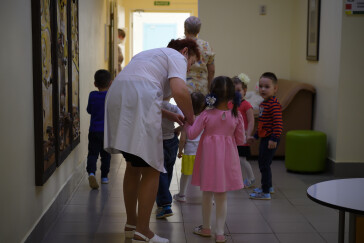 В Москве обсудили вопрос устройства безнадзорных детей