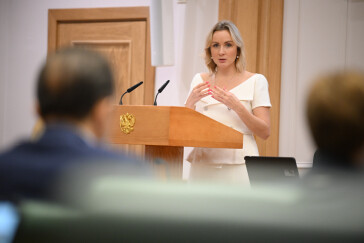 Мария Львова-Белова обсудила с сенаторами вопросы сотрудничества