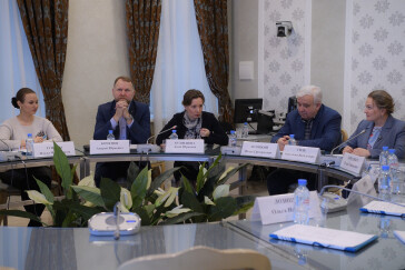 Анна Кузнецова обсудила с экспертами вопросы организации питания в образовательных учреждениях